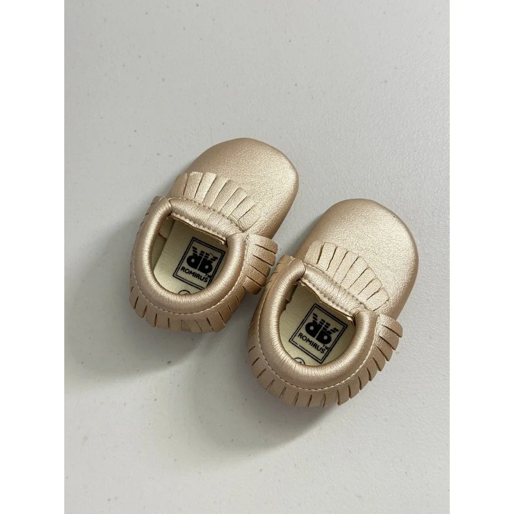 New Romirus Baby Girls Rose Gold Fringe Soft Sole Moccasins‎ Shoes 1 0-6 Months
